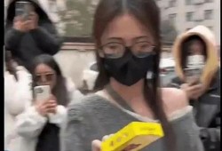 吃瓜娱乐八卦网红视频,揭秘吃瓜娱乐视频背后的秘密